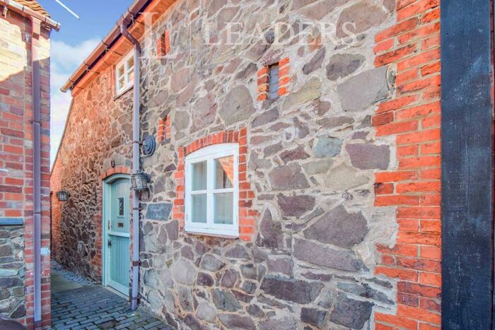 2 Bedroom Cottage To Rent In Granary, Shepshed, LE12