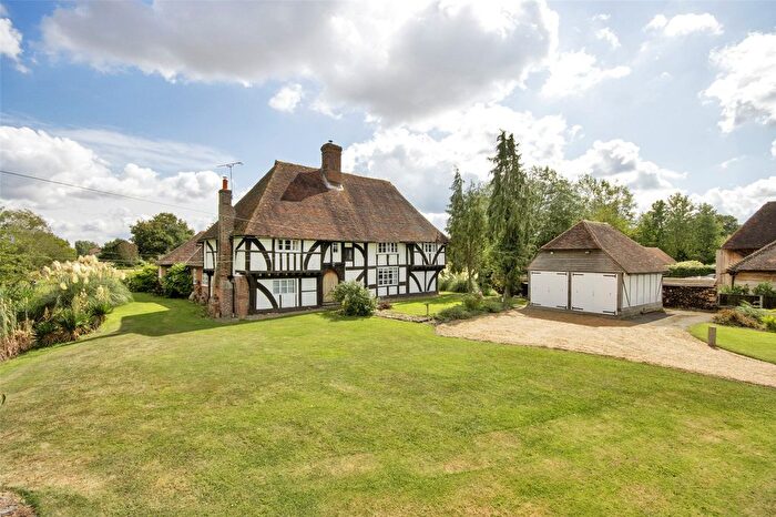 4 Bedroom Detached House For Sale In Hawkenbury Road, Hawkenbury, Tonbridge, Kent, TN12