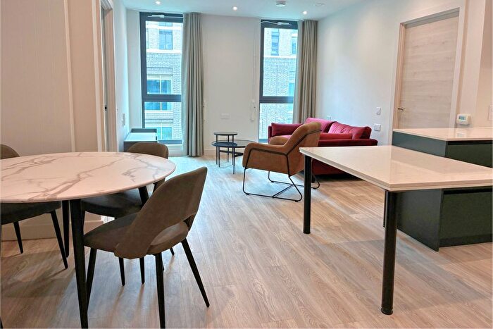 2 Bedroom Flat To Rent In Boulevard Place, Hove, East Sussex, BN3