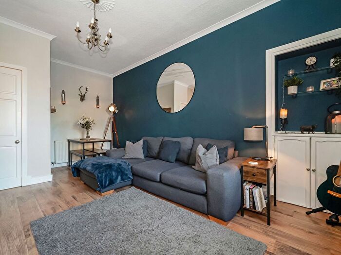 1 Bedroom Cottage For Sale In Bridge Street, Newbridge, EH28