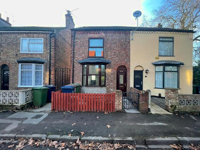 3 Bedroom Semi-Detached House To Rent In St Peters Road, Wisbech PE13