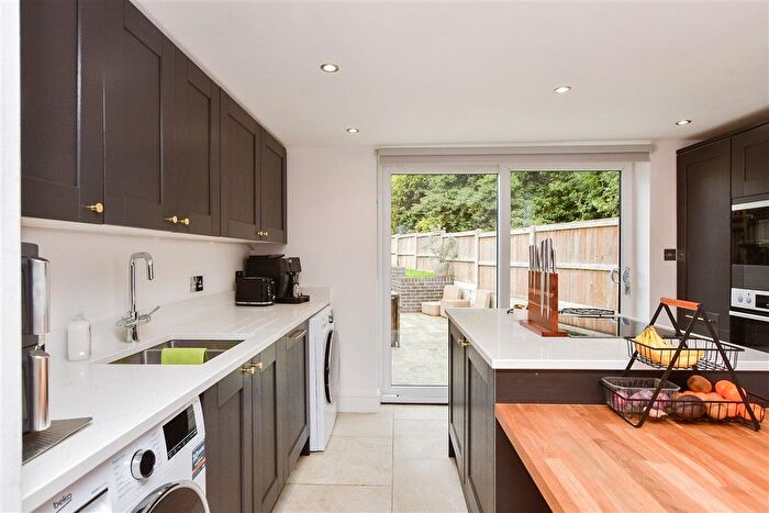3 Bedroom End Terrace House For Sale In Church Hill, Temple Ewell, Dover, Kent, CT16