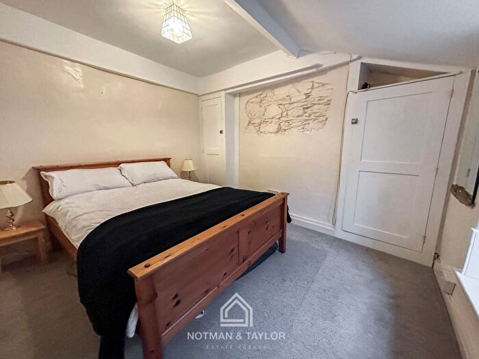2 Bedroom Cottage For Sale In Higher Row, Kingsand, Cornwall, PL10