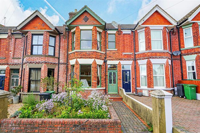 3 Bedroom Terraced House For Sale In Canute Road, Hastings, TN35
