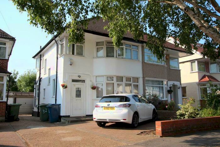 3 Bedroom Semi-Detached House To Rent In Felbridge Avenue, Stanmore, HA7