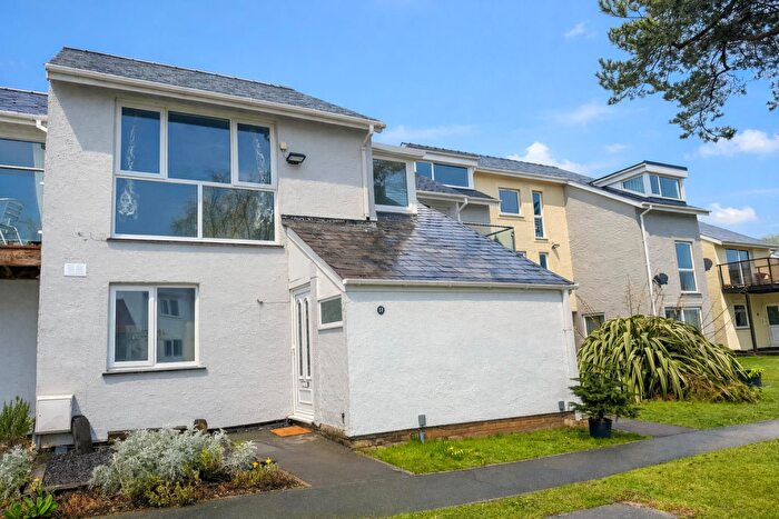 2 Bedroom House For Sale In Ffordd Garnedd, Y Felinheli, LL56