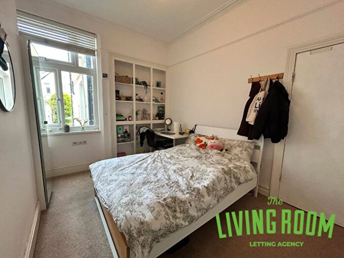 5 Bedroom House To Rent In Mackintosh Place, Cathays, Cardiff, CF24