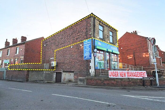 3 Bedroom Flat To Rent In Netherton, Wakefield, WF4