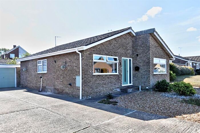 2 Bedroom Detached Bungalow For Sale In Beald Way, Ely, CB6