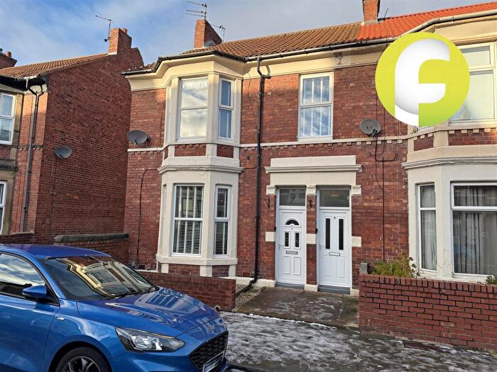 2 Bedroom Flat For Sale In Belford Terrace, North Shields, NE30
