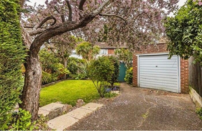 4 Bedroom Detached House To Rent In Couchmore Avenue, Esher, KT10