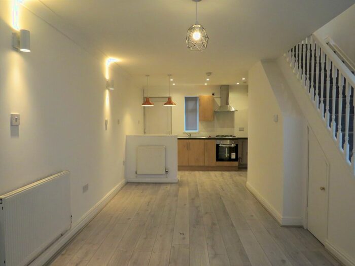 2 Bedroom End Of Terrace House To Rent In Paget Street, Grangetown, Cardiff, CF11