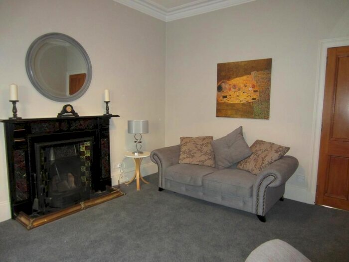 2 Bedroom Flat To Rent In Schoolhill, Aberdeen, AB10