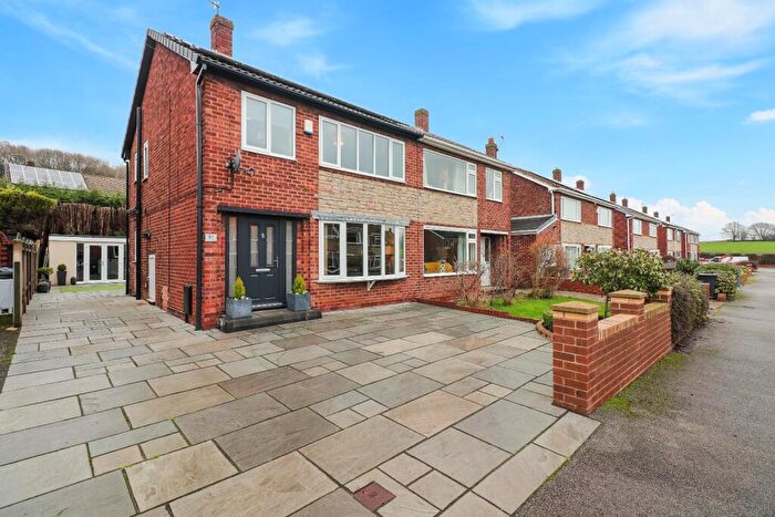3 Bedroom Semi-Detached House For Sale In St. Pauls Parade, Barnsley, S71