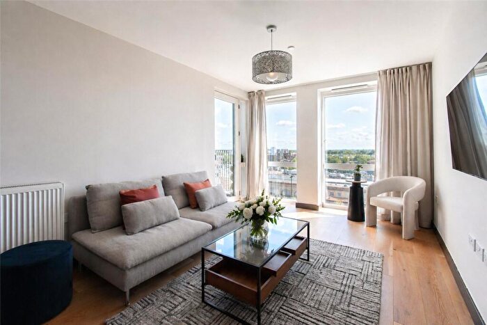 1 Bedroom Apartment To Rent In Station Square, Cambridge, CB1