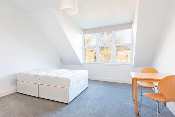 Studio To Rent In Lambolle Road, Hampstead, NW3