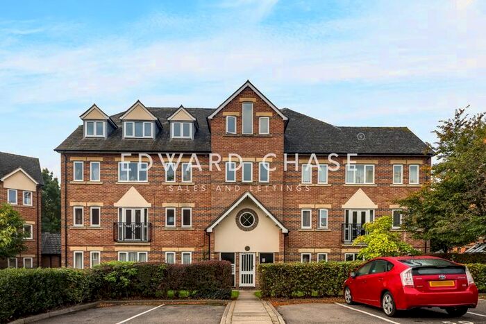 2 Bedroom Flat To Rent In Victory Road, London, E11