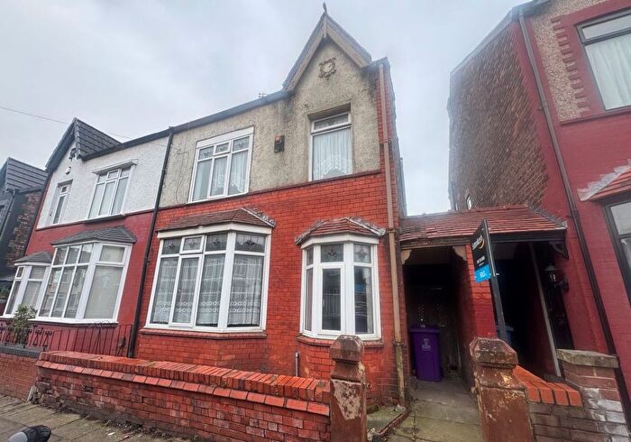 4 Bedroom Semi Detached House For Sale In Harthill Avenue, Liverpool, Merseyside, L18