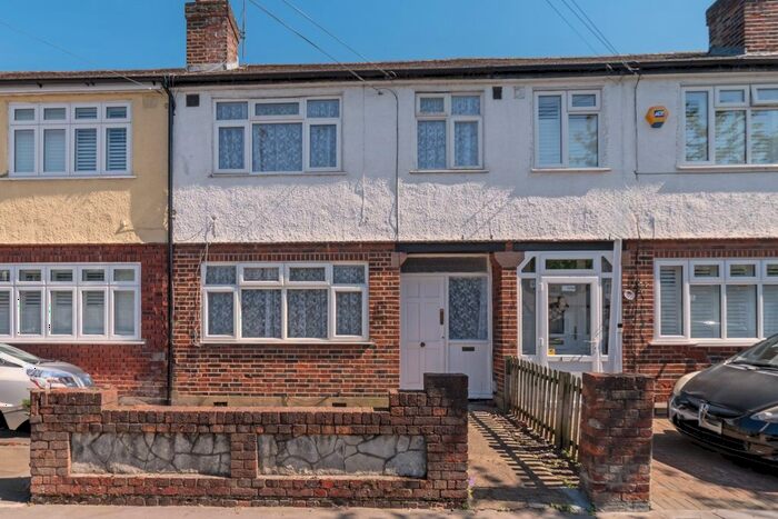 3 Bedroom Terraced House To Rent In Kynaston Avenue, Thornton Heath, CR7