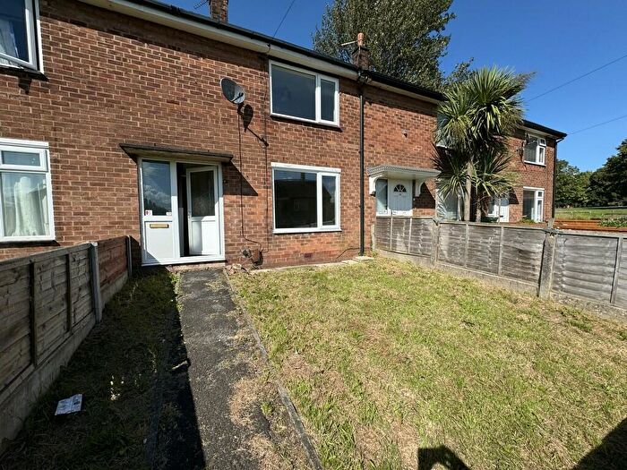 2 Bedroom Mews To Rent In First Avenue, Little Lever, Bolton, BL3