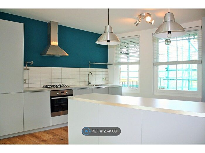 2 Bedroom Flat To Rent In Woodstock Road, London, N4