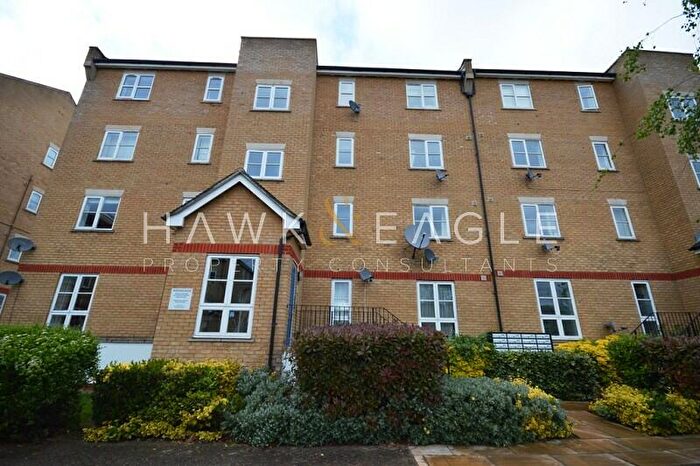 2 Bedroom Flat To Rent In Wheat Sheaf Close, London, Greater London., E14
