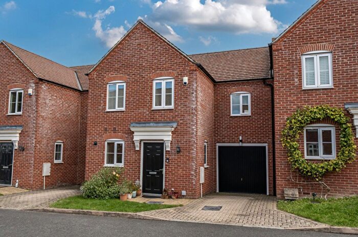 3 Bedroom Terraced House For Sale In Holt Close, Chislehurst, Kent, BR7