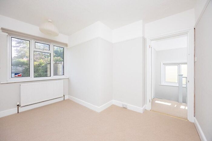 3 Bedroom End Of Terrace House For Sale In Coombe Road, Brighton, BN2