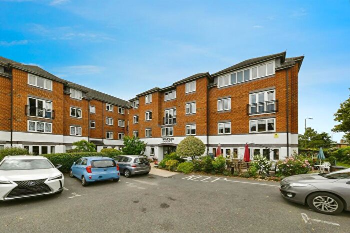 2 Bedroom Flat For Sale In Bedford Road, Hitchin, SG5