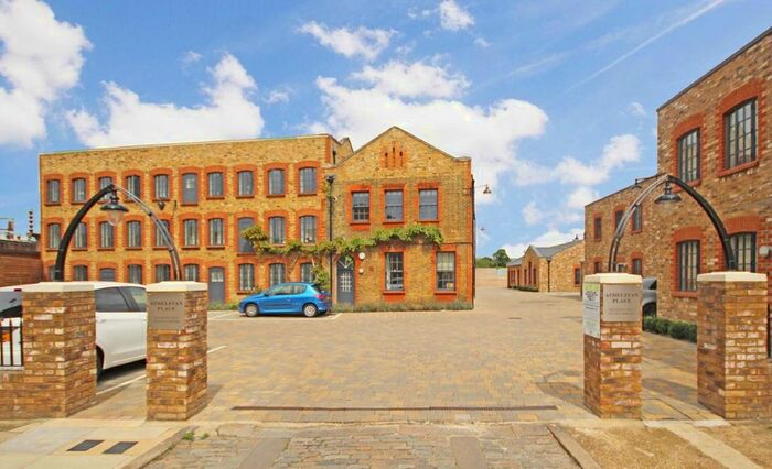 1 Bedroom Flat To Rent In Athelstan Place, Twickenham, TW2