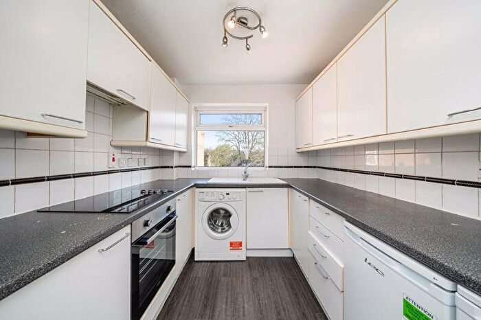 2 Bedroom Flat To Rent In Cheam Road, Sutton, SM1