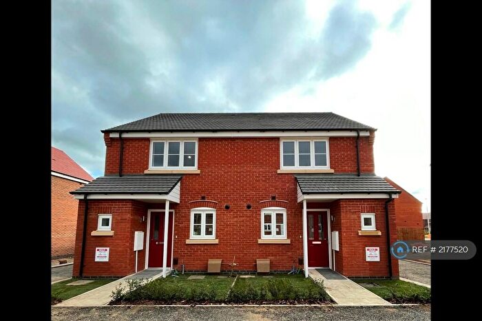 2 Bedroom Semi-Detached House To Rent In Ombersley Drive, Nuneaton, CV11