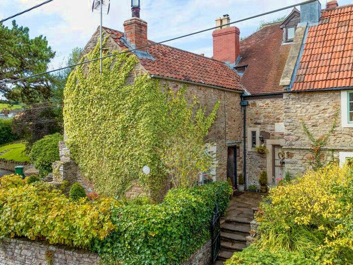 2 Bedroom Cottage To Rent In High Street, Coleford, BA3