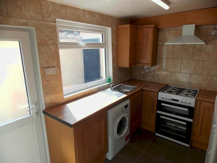 3 Bedroom End Of Terrace House To Rent In Waterloo Road, Middlesbrough, TS1