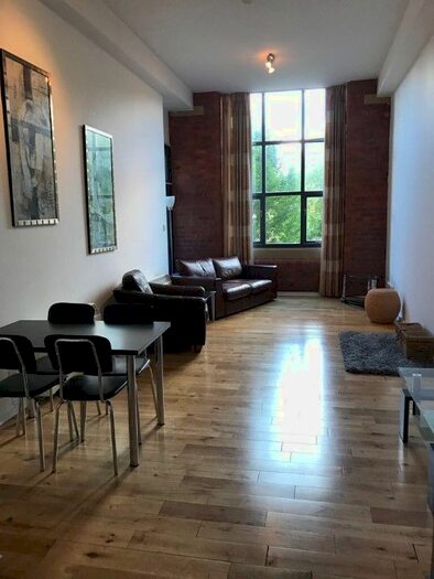 2 Bedroom Flat To Rent In Threadfold Way, Bolton, BL7