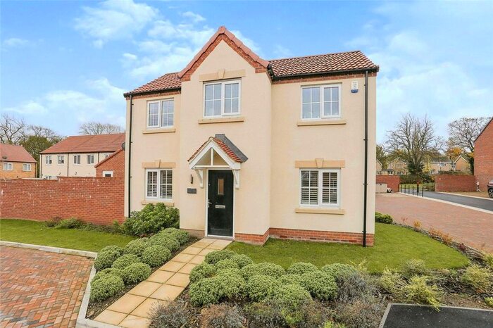 3 Bedroom Detached House For Sale In Nidderdale Way, Harrogate, HG3