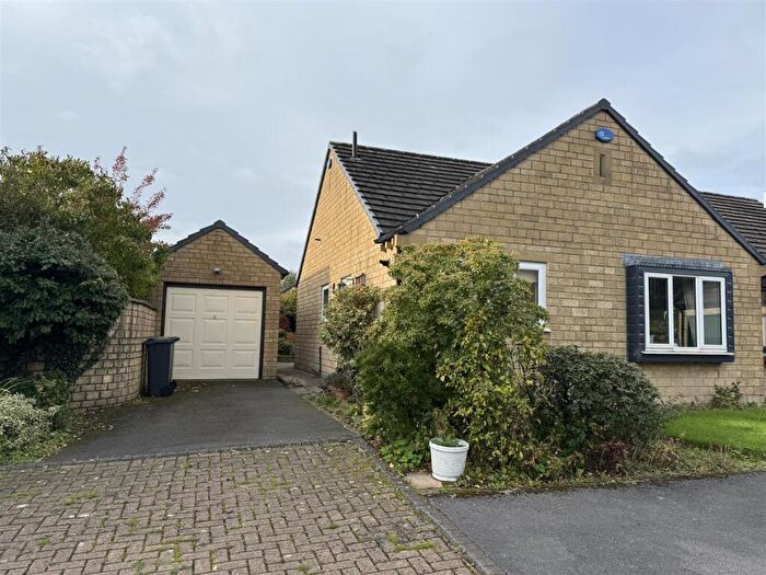 2 Bedroom Semi-Detached Bungalow For Sale In Lavender Court, Netherton, Huddersfield, HD4