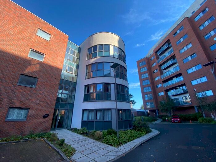 2 Bedroom Apartment To Rent In The Reach, Leeds Street, L3