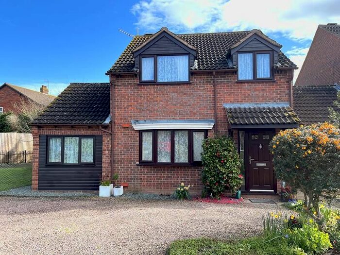 3 Bedroom Detached House For Sale In Upton Gardens, Worcester, Worcestershire, WR8