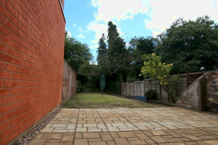 5 Bedroom House To Rent In Hood Street, Northampton, NN1
