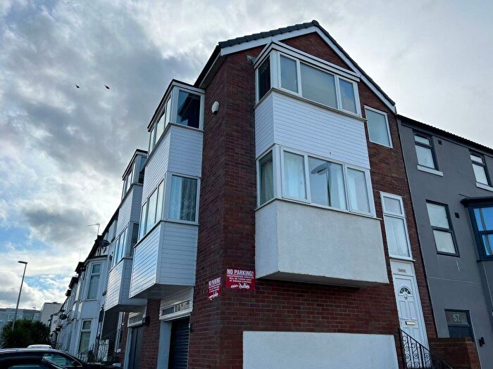 1 Bedroom Flat To Rent In Banks Street, Blackpool, Lancashire, FY1