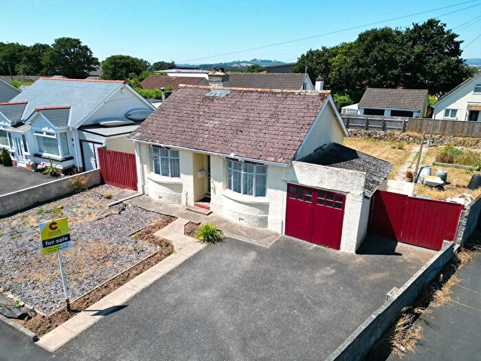 2 Bedroom Bungalow For Sale In Princess Road, Kingsteignton, TQ12
