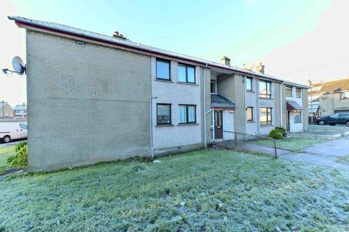 2 Bedroom Flat For Sale In Drumadoon Drive, Dundonald, Belfast, County Down, BT16