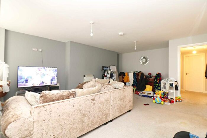 2 Bedroom Apartment For Sale In - Hamilton Square, Birkenhead, Birkenhead, Merseyside, CH41