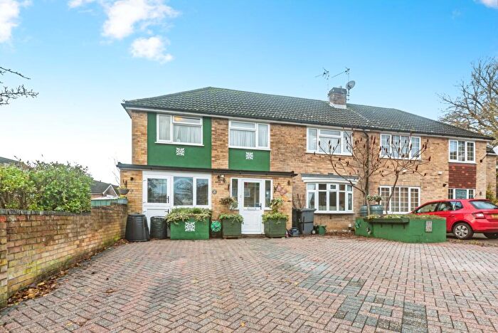 5 Bedroom Semi Detached House For Sale In Bowmonts Road, Tadley, RG26