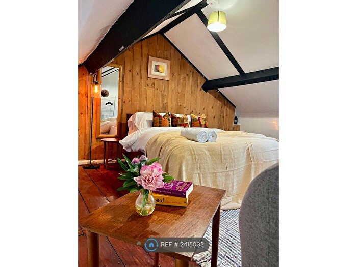 3 Bedroom Terraced House To Rent In Spring Street, Chipping Norton, OX7