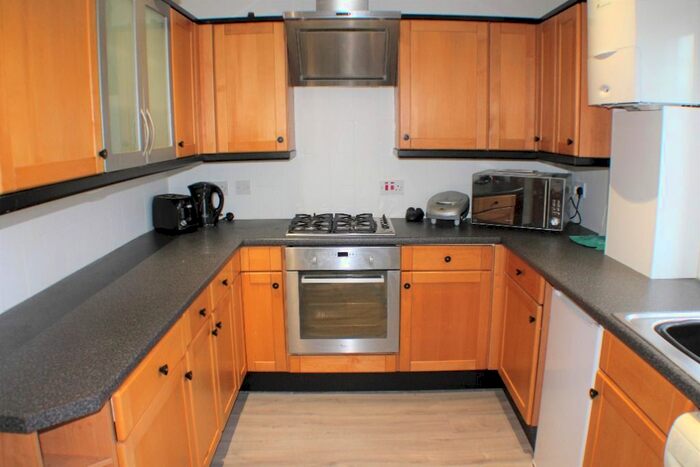 2 Bedroom Terraced House To Rent In Parkside Street, Rosyth, Fife, KY11