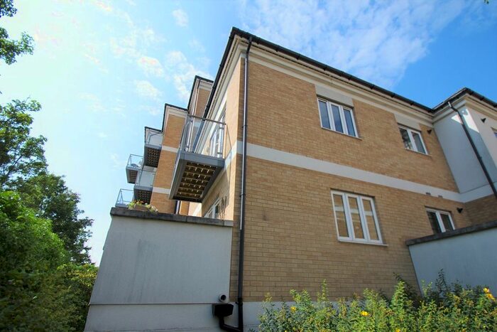 1 Bedroom Flat To Rent In Hales Court, Ley Farm Close, Watford, WD25