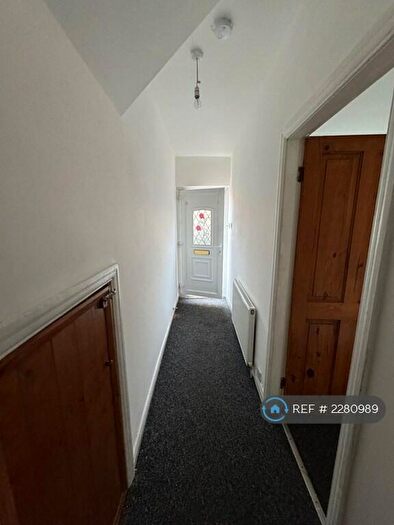 2 Bedroom Flat To Rent In Watt Street, Gateshead, NE8