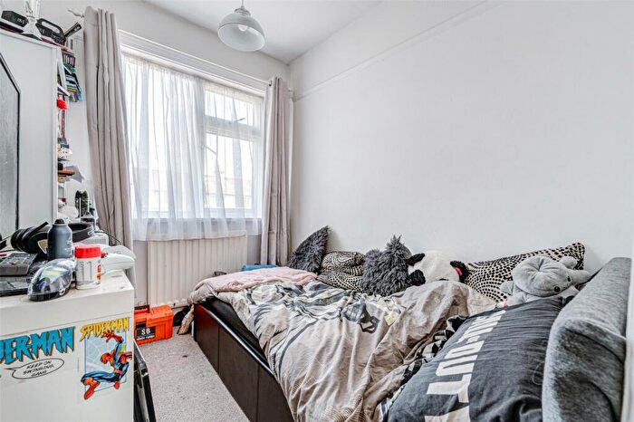 3 Bedroom Terraced House For Sale In Sompting Road, Worthing, West Sussex, BN14